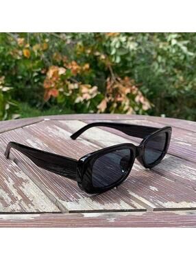 Vintage y2k style style black sunglasses. UVA UVB protection